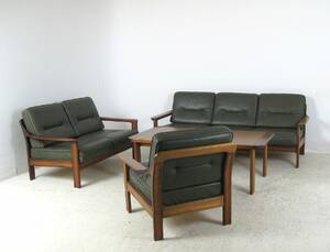 Lounge Suite, 3er Sofa, 2er Sofa, Sessel  Coffee Table in Leder und Nuss 4