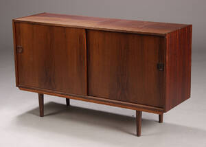 Dansk møbelproducent. Skænk