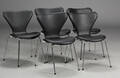 Arne Jacobsen. 7erne spisestole, sort læder, model 3107 5 Denne vare er sat til omsalg under nyt varenummer 4631346