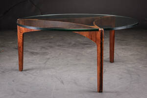 Svend Ellekær. Cirkulært sofabord, Rio palisander 