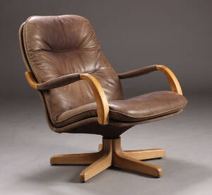 Dansk møbelproducent. Lænestol