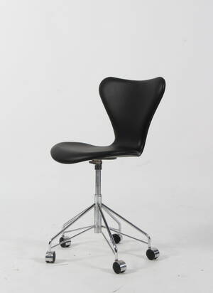 Arne Jacobsen. Kontorstol, model 3117 