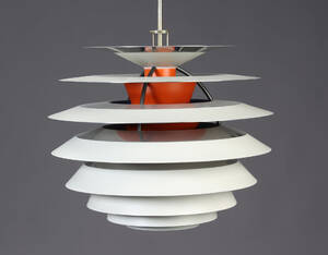 Poul Henningsen for Louis Poulsen. Kontrastlampe