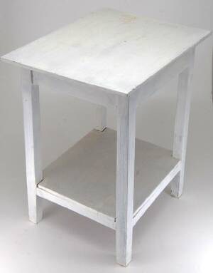 VITMÅLAT BORD FURU SENT 1800-TAL, HÖ 64, DJ 43, BR 56 CM