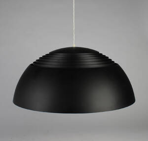 Arne Jacobsen. AJ pendel, Ø 50, sort