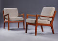 Ole Wanscher. Et par lænestole model senator, med stel af massiv teaktræ. 2