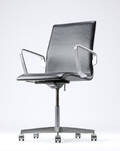 Arne Jacobsen. Oxford kontorstol, sort læder  Denne vare er sat til omsalg under nyt varenummer 4452835