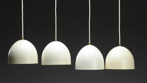 Asger Bay Christiansen. Fire pendler, Bissen. 4 