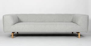 Versus. Tre-pers. sofa, model Remedy Denne vare er sat til omsalg under nyt varenummer 4838170