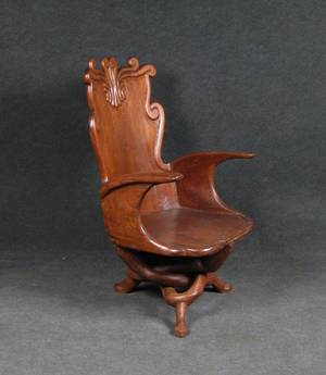 Stuhl aus tropischem Holz