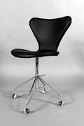 Arne Jacobsen. Kontorstol model AJ 3107. Nybetrukket Denne vare er sat til omsalg under nyt varenummer 4350973