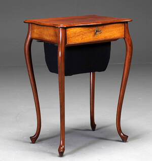 Sybord af mahogny, 1900-tallet