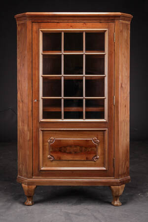 Hjørneskab af mahogni Denne vare er sat til omsalg under nyt varenummer 4254985