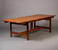 Henning Jensen  Torben Valeur. Skrivebord samt sidebord 2 Denne vare er sat til omsalg under nyt varenummer 4460346