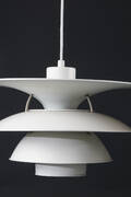Poul Henningsen. Charlottenborg taklampa