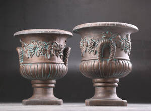 Par havekrukker med drueranker 2 