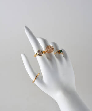 4st. Ringar 2 st 18K, 1 st 23K, 1 st 22 k 4