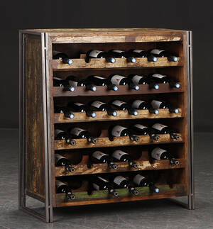 Vinreol i industrielt design