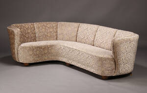 Dansk møbelproducent. Vinkelsofa