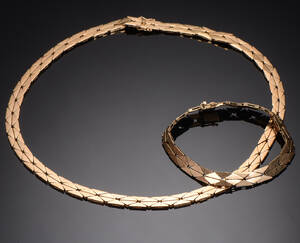 Smykkesæt af 14 kt guld, ca. 43 gram 2