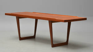 Dansk møbelproducent. Sofabord af teak