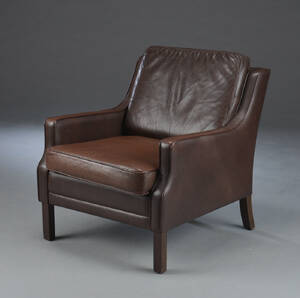 Dansk møbelproducent. lænestol, læder 