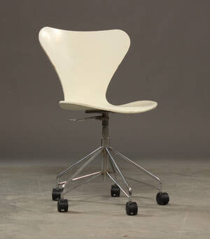 Arne Jacobsen. Kontorstol, model 3117   Denne vare er sat til omsalg under nyt varenummer 4251950