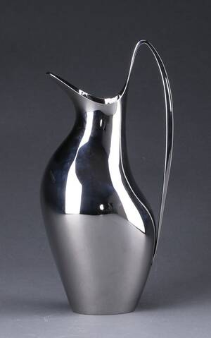 Henning Koppel for Georg Jensen. kande af stål