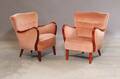 Dansk møbelproducent. To overpolstret lænestole 2