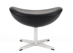 Arne Jacobsen. Skammel til Ægget, model 3127 