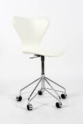 Arne Jacobsen. Kontorstol, model 3117. 