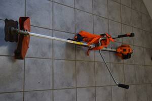 Grästrimmer, Tanka Tbc 2211D