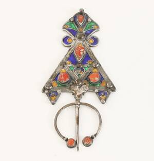 Hängsmycke, 1900-talets första hälft