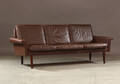 Dansk møbelproducent. Tre-pers. sofa, teak