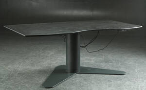 Hæve- sænke skrivebord