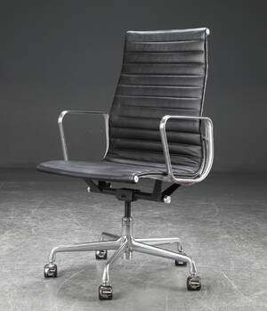 Charles Eames. Kontorstol, Aluminium Group, sort læder 