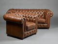 Chesterfield. Lænestol samt tre-personers sofa af skind 2