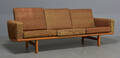 Hans J Wegner sofa i eg model GE2363  