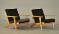Hans J. Wegner, 1914-2007 2 armstole af eg, Getama 2