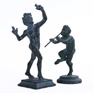 FIGURINER, 2 st miniatyrer, brons