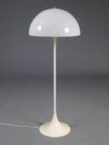 Verner Panton. Pantella standerlampe