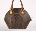 Louis Vuitton. Taske, model Ellipse PM