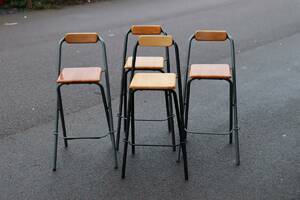 Barstolar i trä och metall, fällbara, 4st