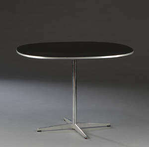 Piet Hein  Arne Jacobsen. Super cirkulært spisebord, sort 