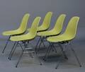 Charles Eames. Et sæt på fem skalstole, model DSS 5 
