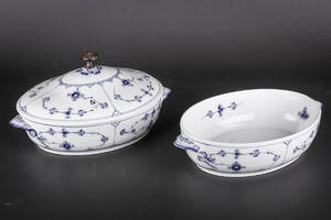 Royal Copenhagen. Musselmalet, riflet, to ragoutfade 2 Denne vare er sat til omsalg under nyt varenummer 4439585