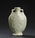 Lille vase med celadonglasur, 1700-tallet  
