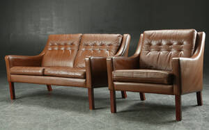 Dansk møbelproducent. Sofa samt hvilestol 2
