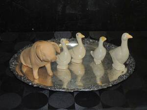 Bricka med Djurfiguriner bla Höganäs