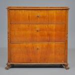 BYRÅ, valnöt, 1800-tal